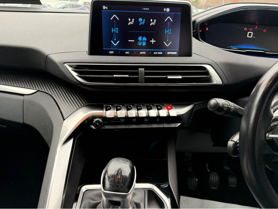 2019 Peugeot 3008 - image 12