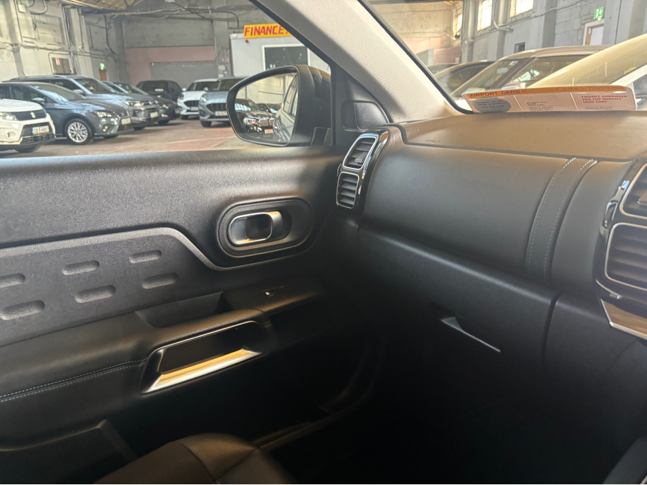 2023 Citroen C5 Aircross - image 11