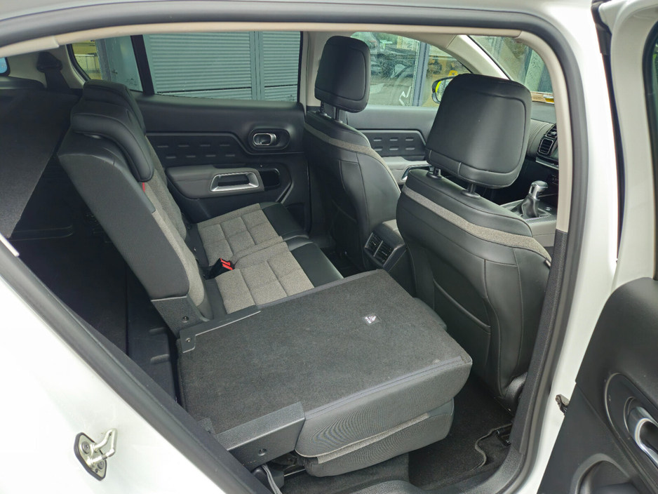 2020 Citroen C5 Aircross - image 12