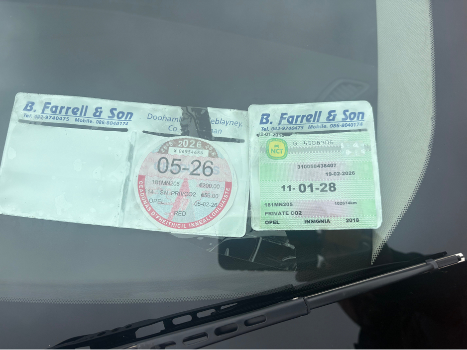 2018 Opel Insignia - image 23