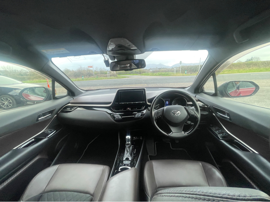 2018 Toyota C-HR - image 10