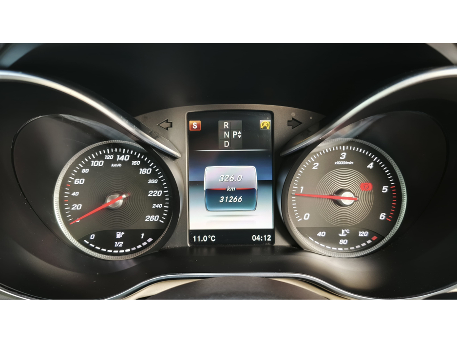 2016 Mercedes-Benz C Class - image 26