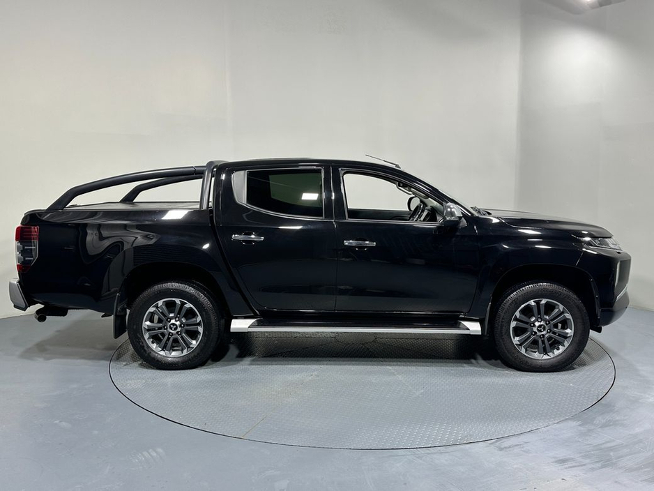 2020 Mitsubishi L200 - image 8