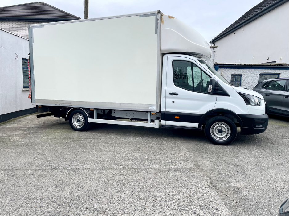 2023 Ford Transit - image 3