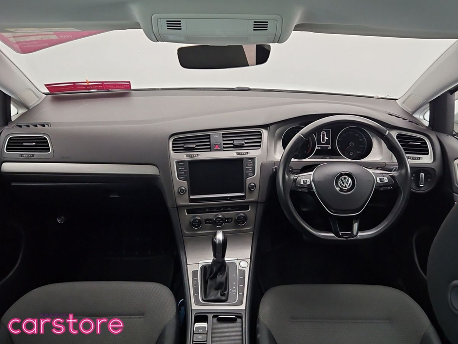 2016 Volkswagen Golf - image 11