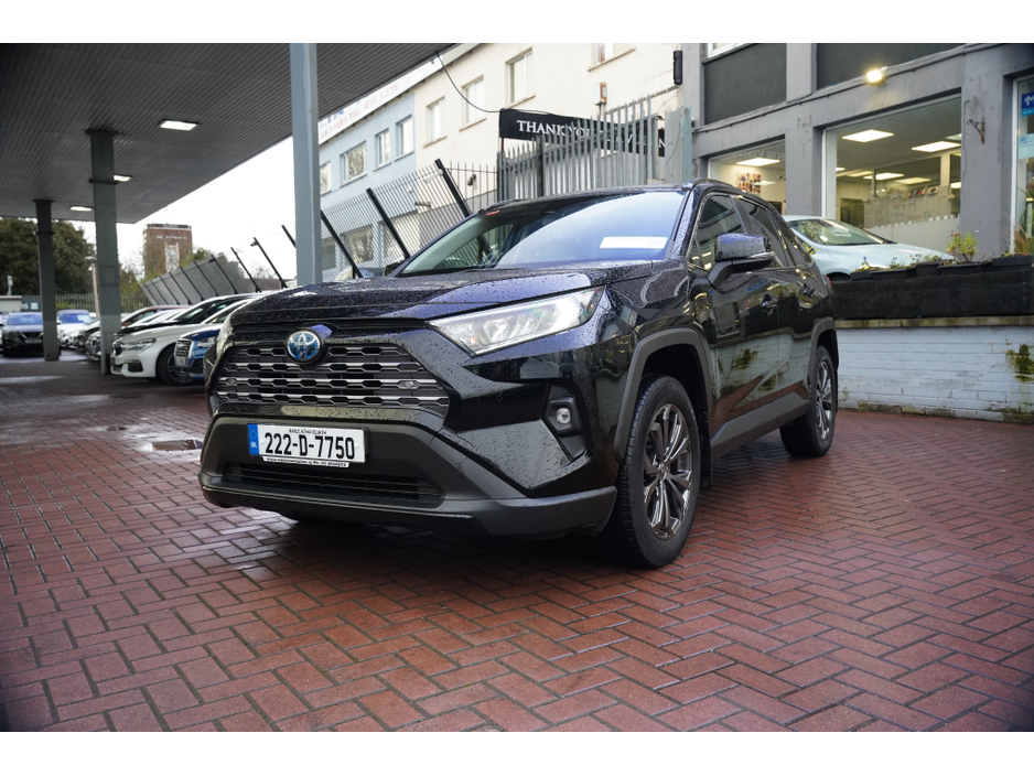 2022 Toyota Rav4 - image 9