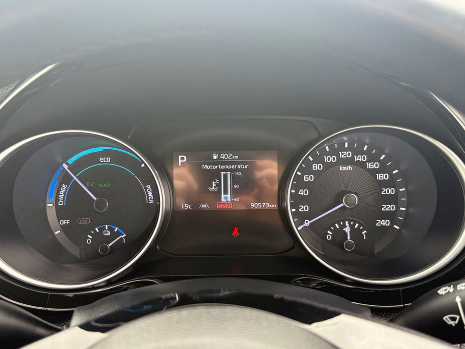 2023 Kia XCeed - image 13