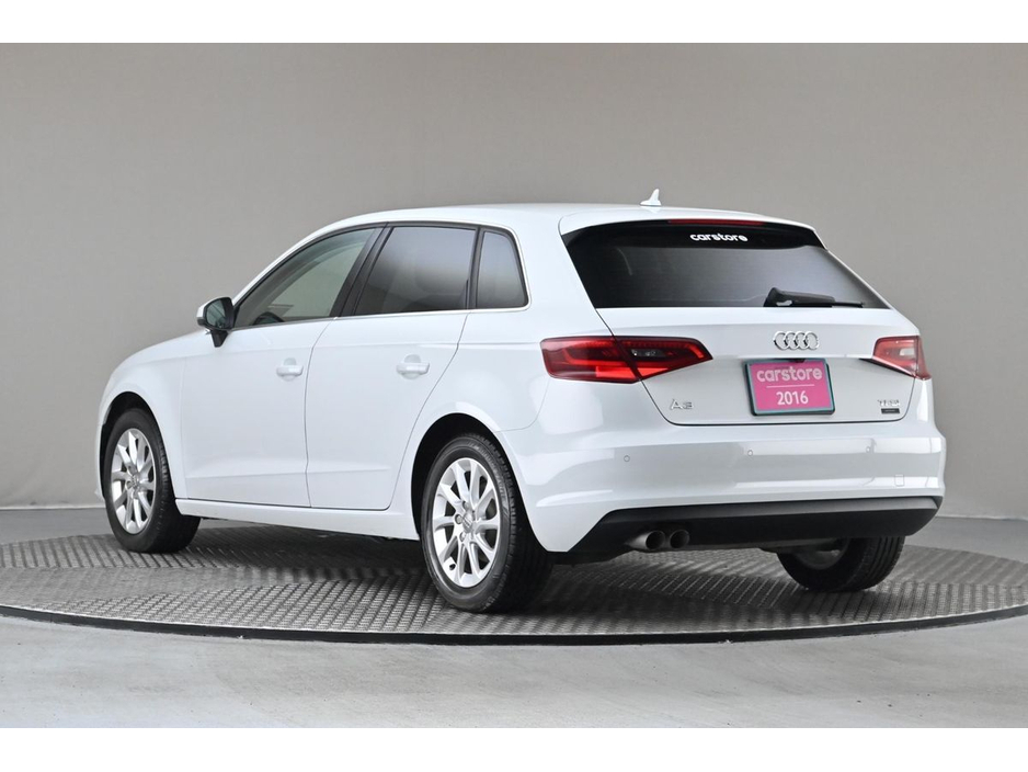 2016 Audi A3 - image 7