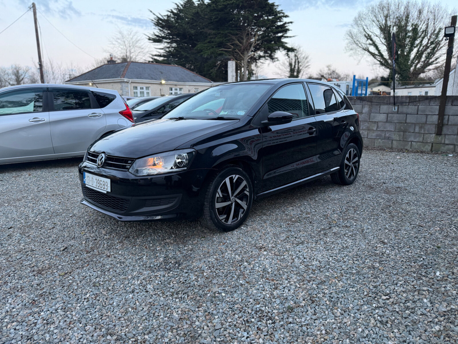 2013 Volkswagen Polo - image 3