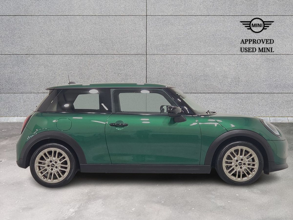 2024 MINI Hatch - image 25