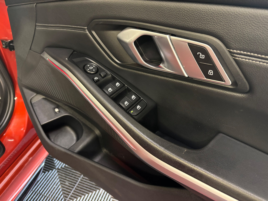 2020 BMW 3 Series 330e M Sport Auto €24,950