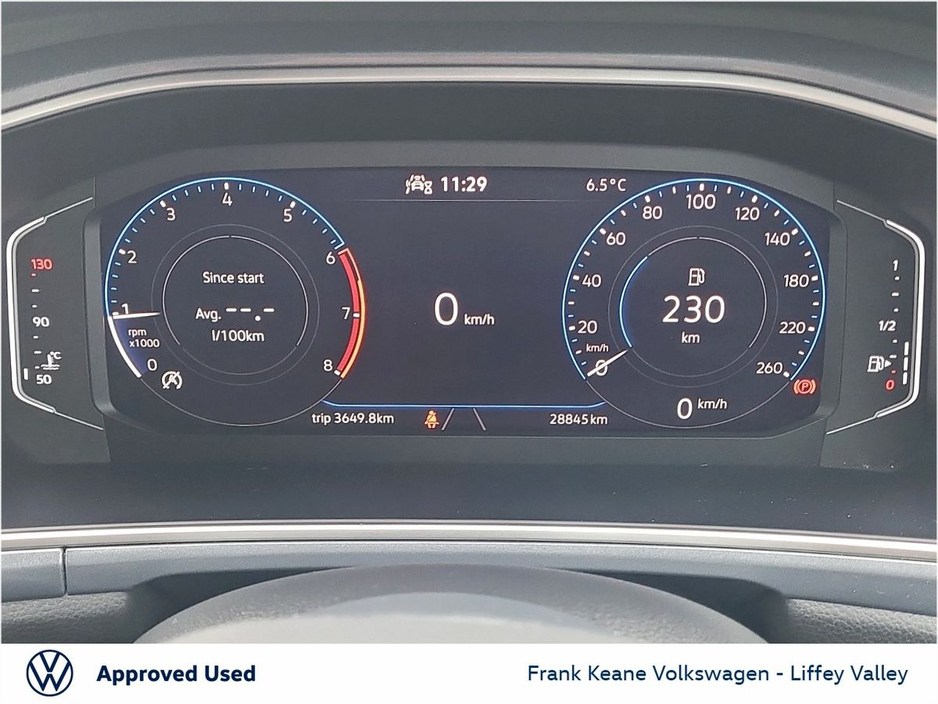 2023 Volkswagen T-Roc STYLE 1.0 TSI 110HP *ONE OWNER* *PETROL BLUE* *JOHANNESBURG ALLOYS* *REAR VIEW CAMERA* *ART VELOUR SEATS* *PCP AVAILABLE* €28,895