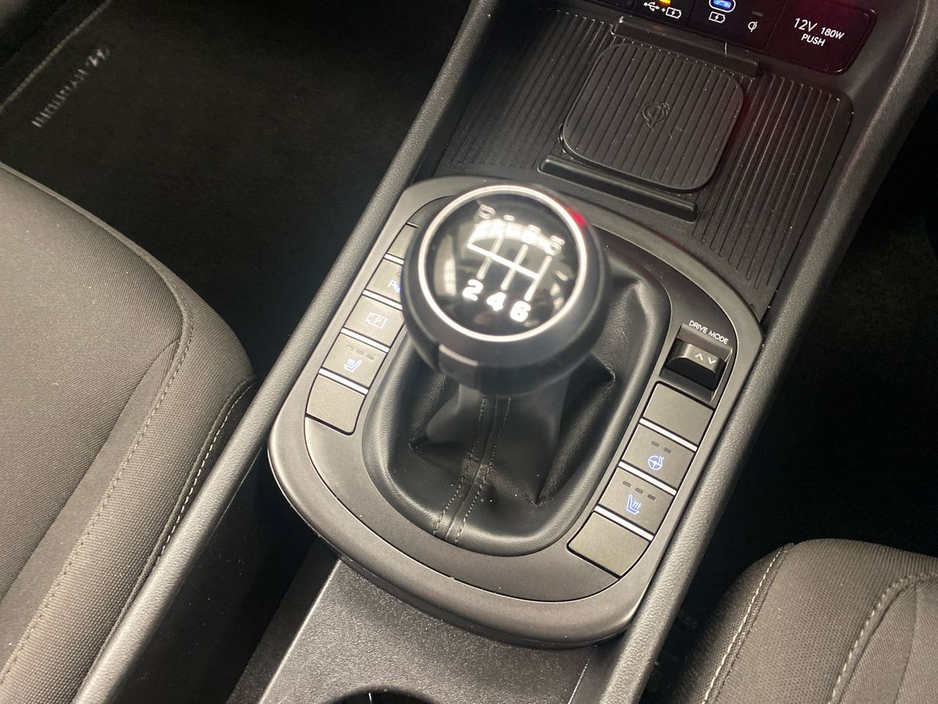 2024 Hyundai Kona - image 15