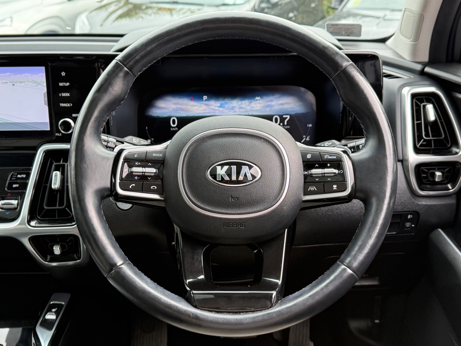 2021 Kia Sorento - image 28
