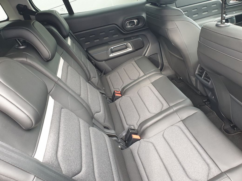 2026 Citroen C5 Aircross - image 12