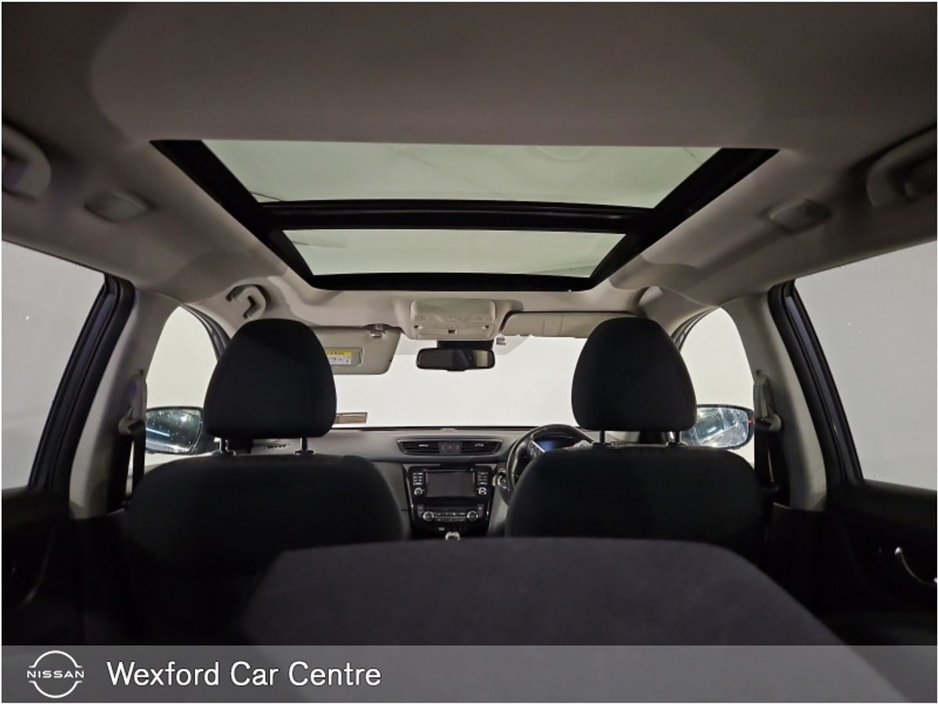 2020 Nissan X-Trail - image 15