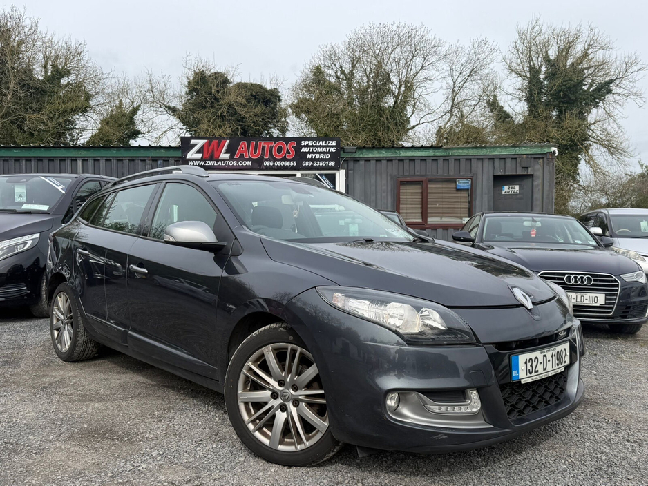 2013 Renault Megane - image 2