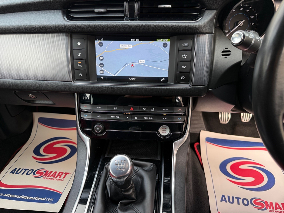 2018 Jaguar XF - image 16