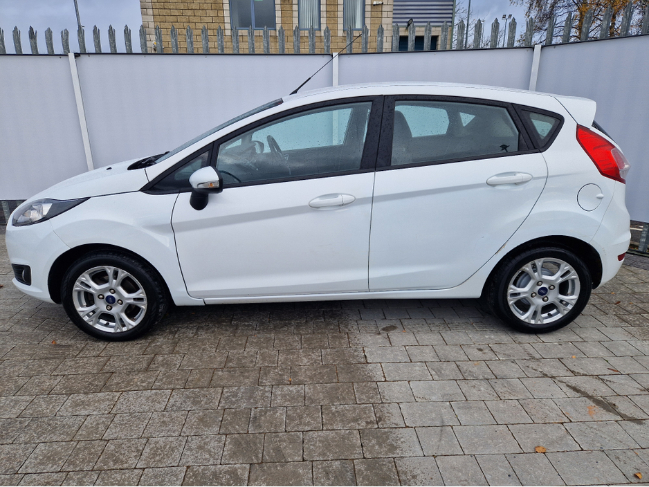 2017 Ford Fiesta ZETEC 1.25 60PS M5 5DR MCA 4DR €7,995