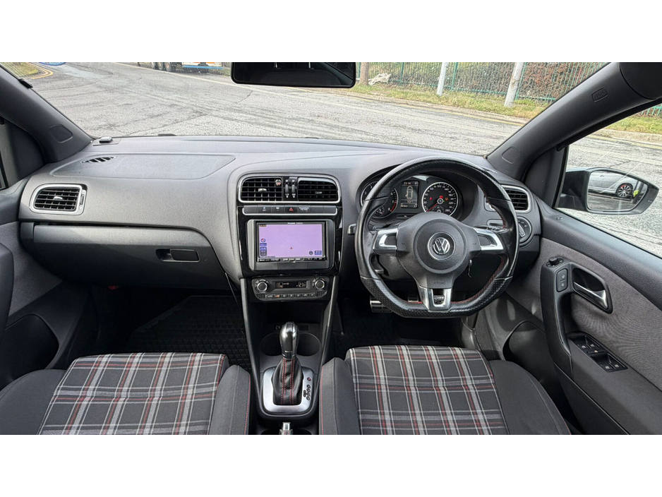 2012 Volkswagen Polo 1.4 DSG HIGHLINE €10,500
