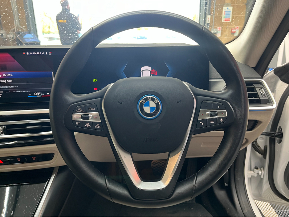 2022 BMW i4 - image 9