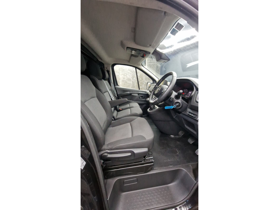 2024 Nissan Primastar  €21,950