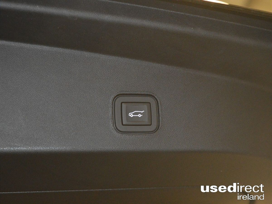 2026 Cadillac Lyriq - image 30