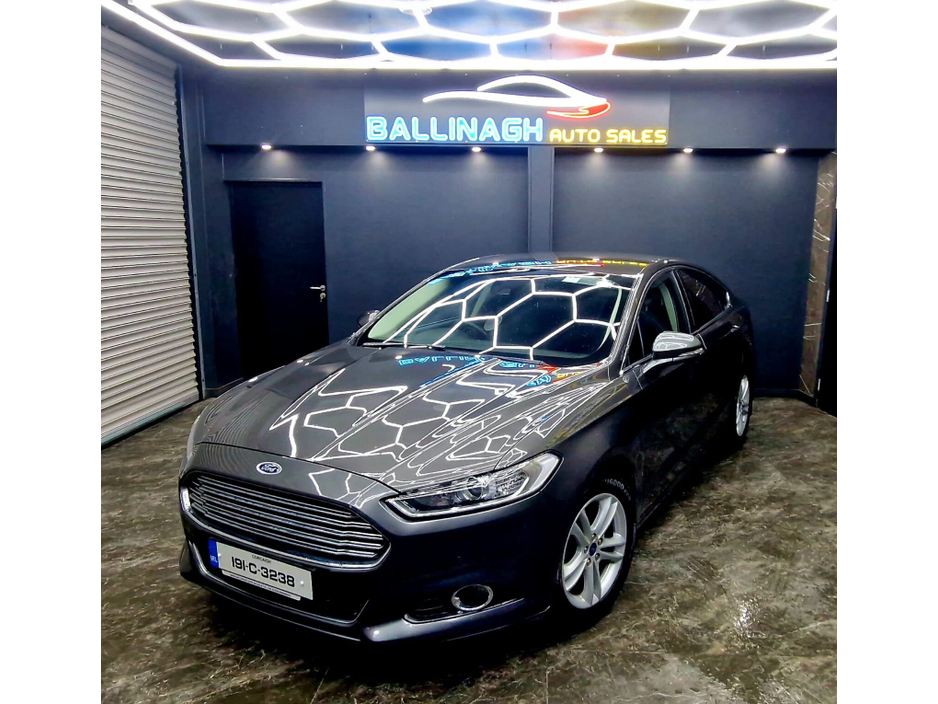 2019 Ford Mondeo - image 3