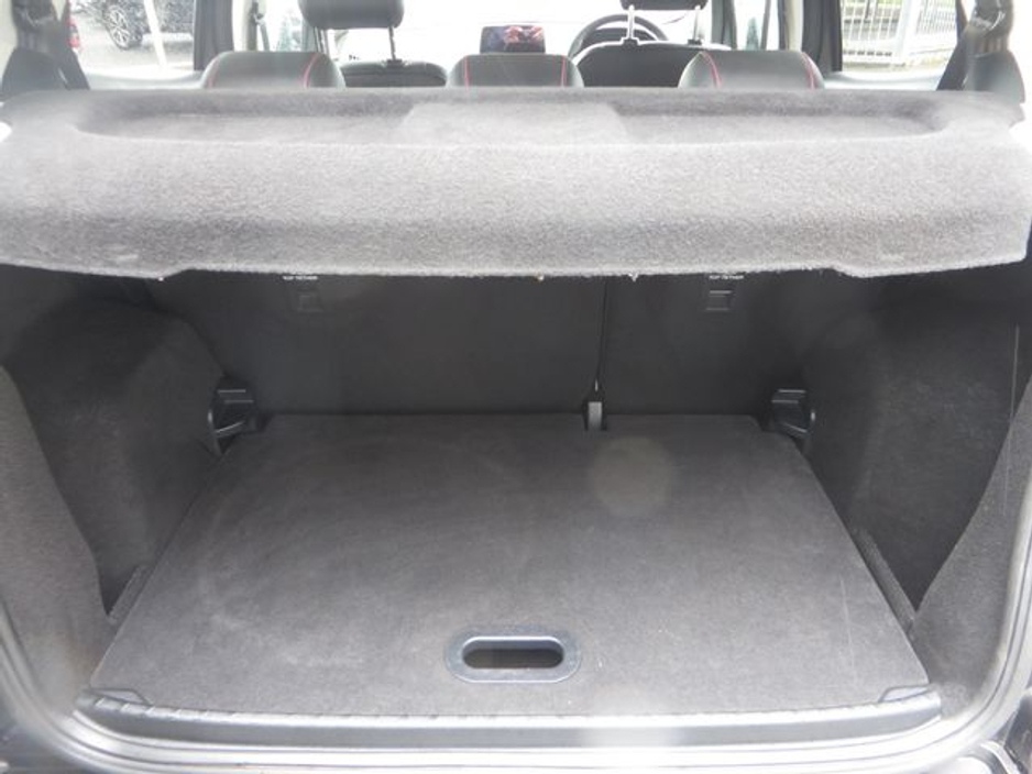 2019 Ford Ecosport - image 15