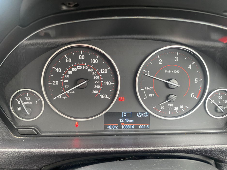 2016 BMW 3 Series - image 17