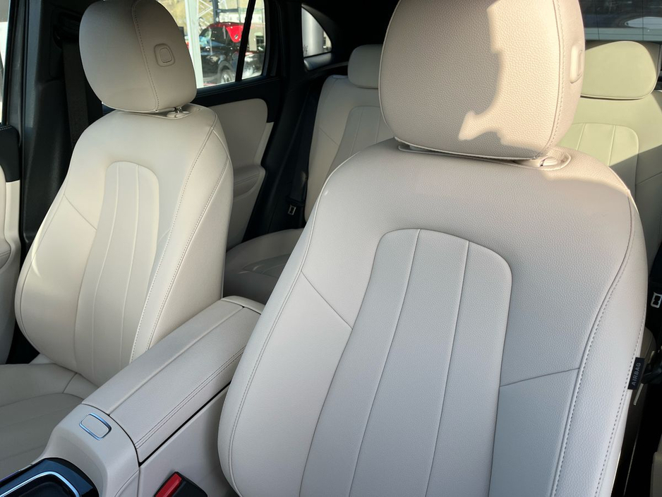 2025 Mercedes-Benz GLA Class - image 18