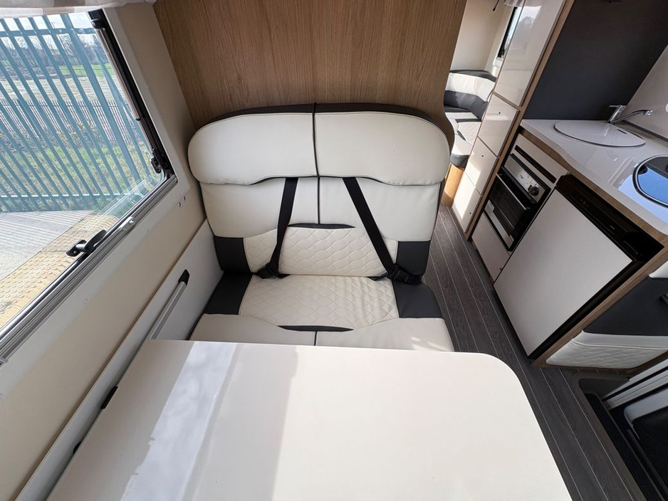 2024 Ford Transit - image 10