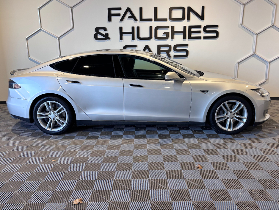 2016 Tesla Model S E 70D 5DR A €17,950