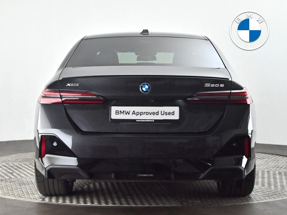 2024 BMW 5 Series - image 15