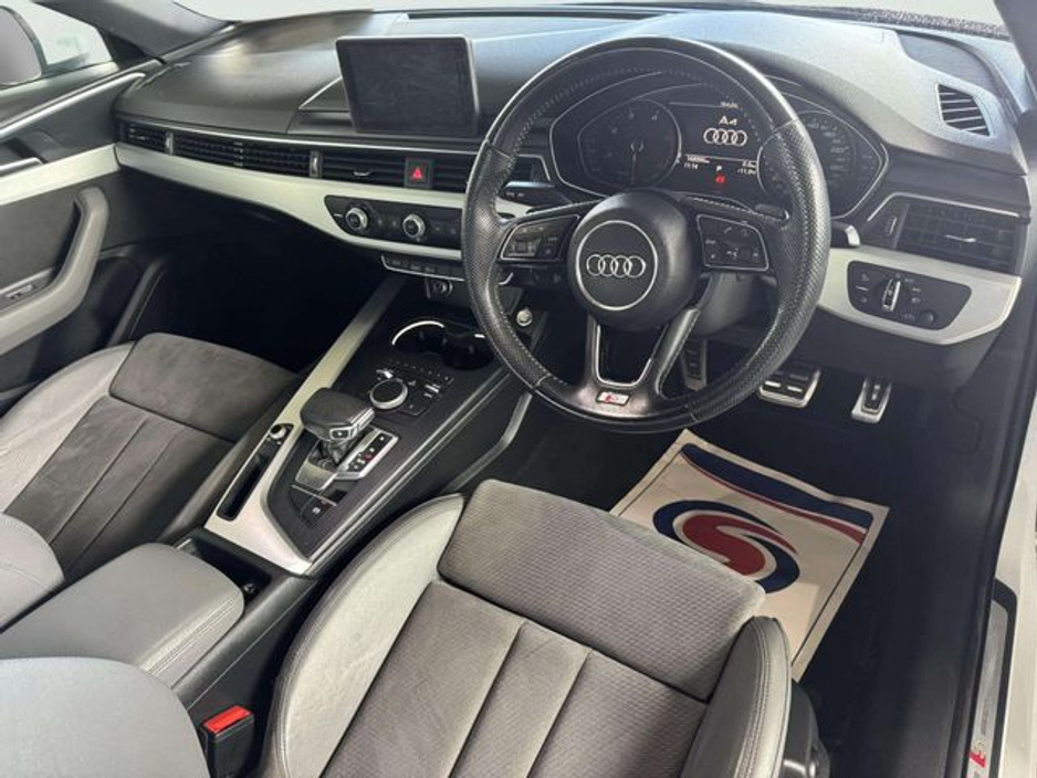 2016 Audi A4 - image 2