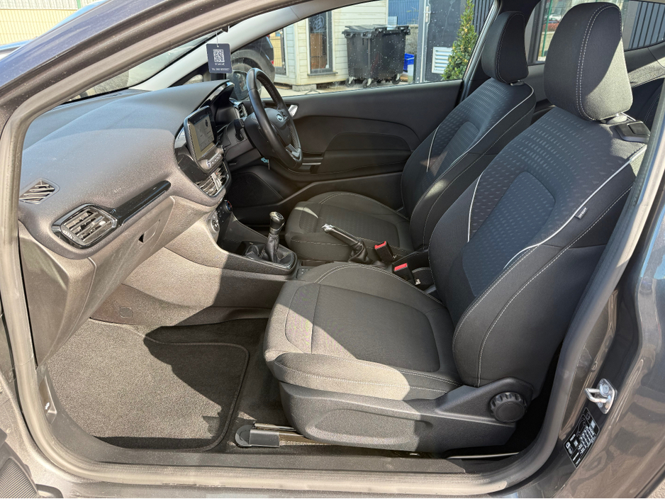 2018 Ford Fiesta - image 17