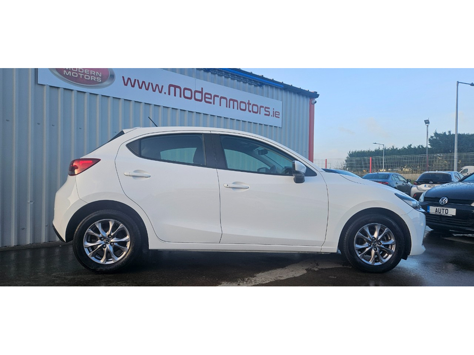 2020 Mazda Mazda2 - image 5