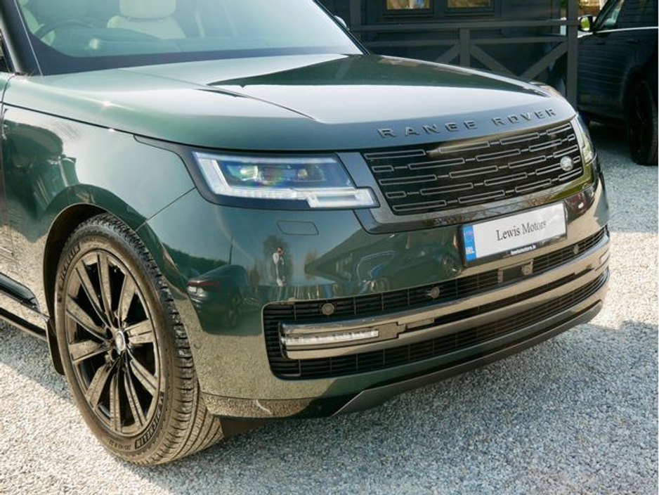 2025 Land Rover Range Rover - image 6