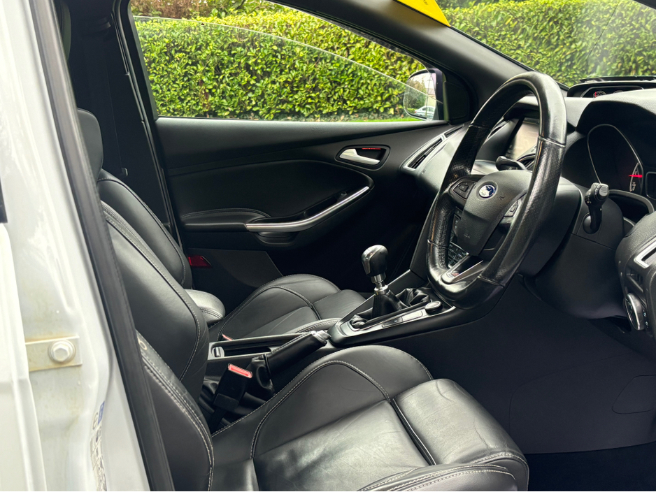 2015 Ford Focus 2.0 TDCI ST-3 185BHP 5DR €11,950