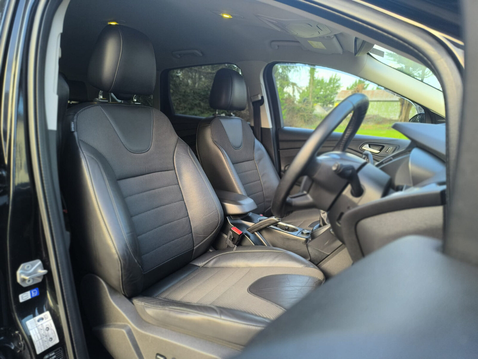 2016 Ford Kuga - image 20