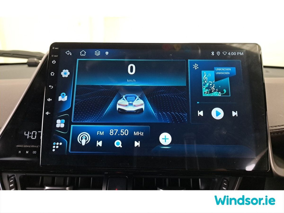 2017 Toyota C-HR HYBRID AUTO €17,995