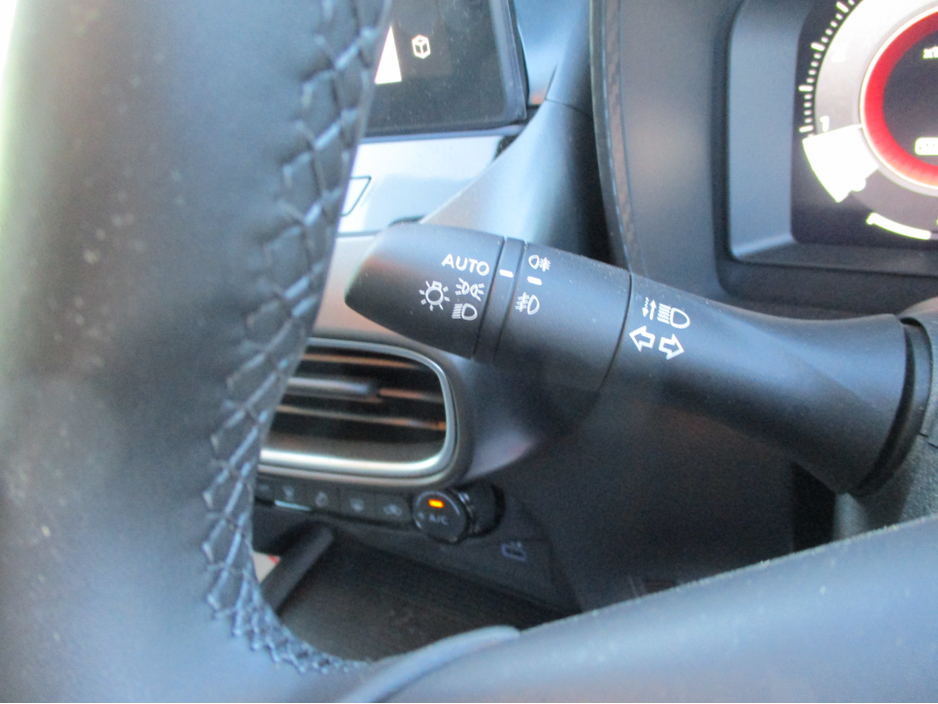 2025 Nissan Juke - image 27