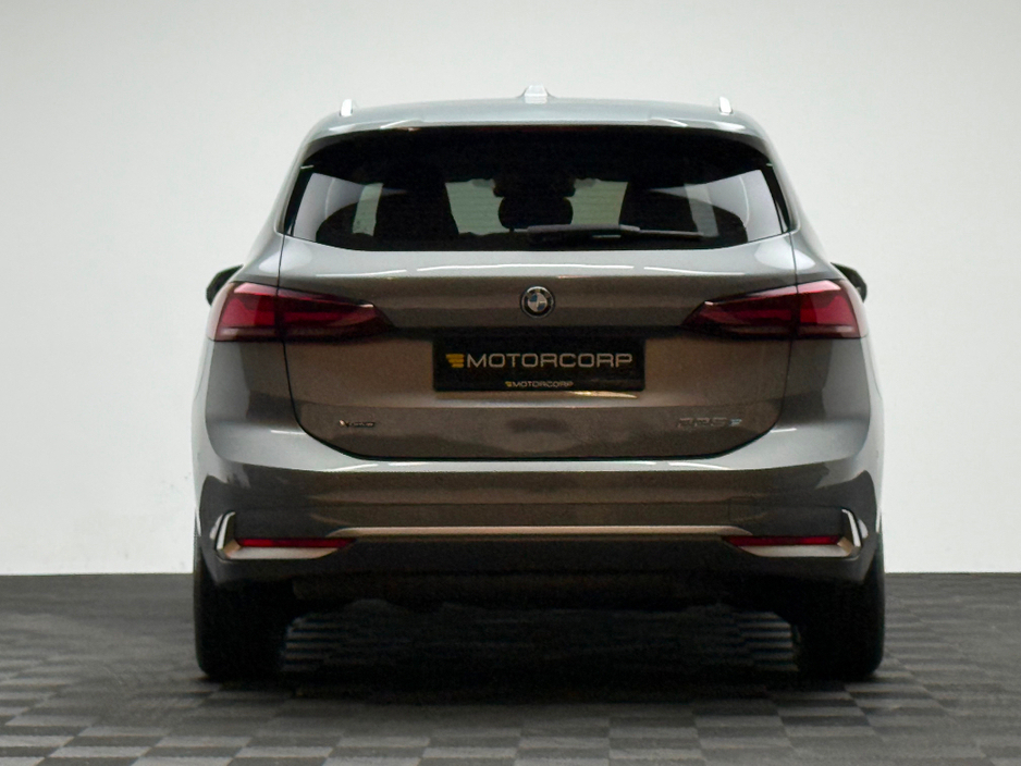 2023 BMW 2 Series - image 6