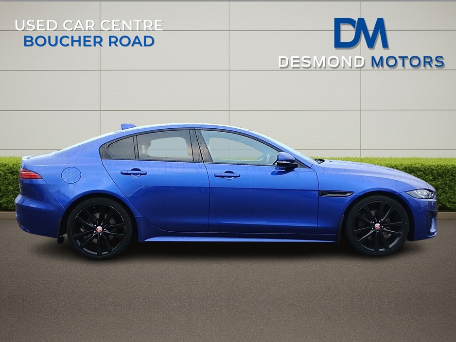 2019 Jaguar XE - image 3