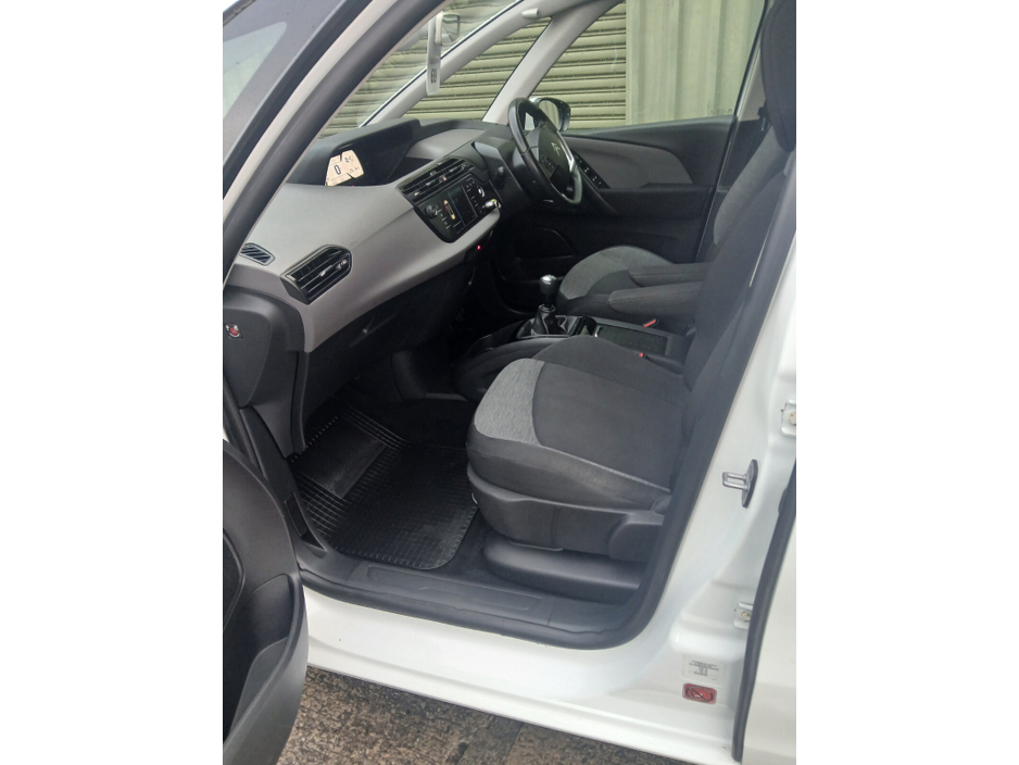 2017 Citroen C4 BlueHDi 100 Touch €10,250