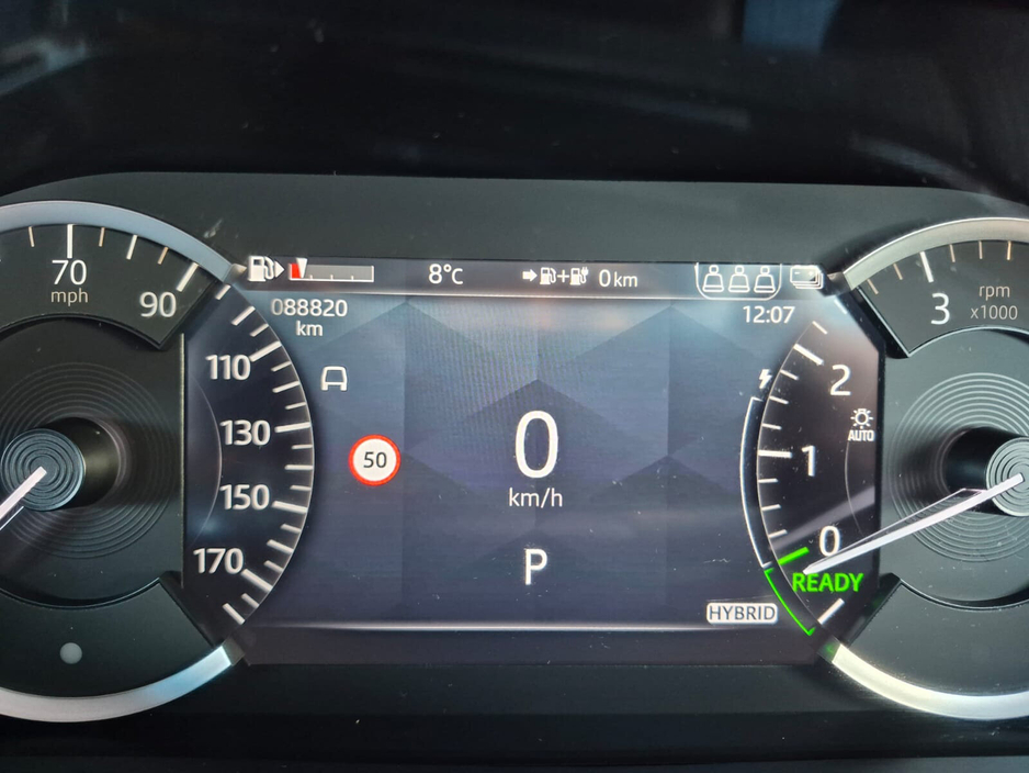 2021 Land Rover Range Rover Evoque - image 3