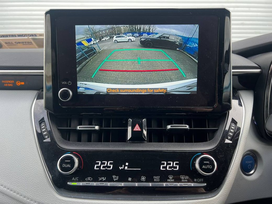 2022 Toyota Corolla - image 7