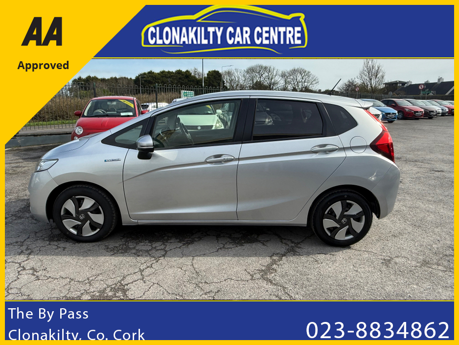 2014 Honda Fit - image 9