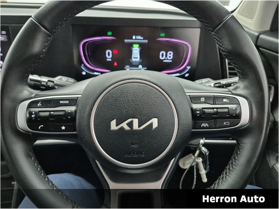 2022 Kia Sportage - image 15