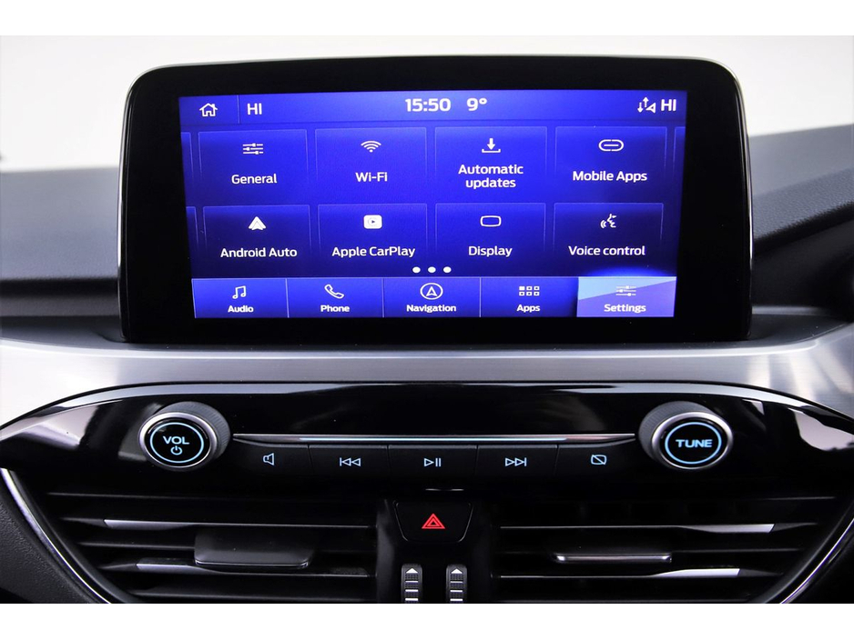 2020 Ford Kuga - image 26